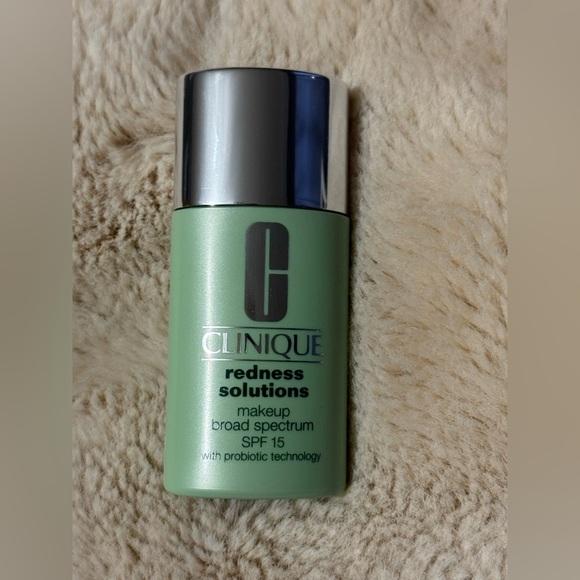 Clinique Redness solution makeup. Color “calming neutral” - Picture 2 of 7
